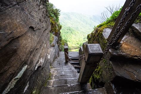 Climb Nearly 9,000 Steps to Take in the Glory of Mount Fanjing in China