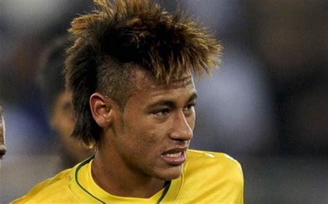 Transfer Rumors 2012 - Neymar Will Stay With Santos | Sportige