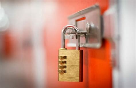 How to Choose the Best Padlock for a Storage Unit? · The Wow Decor