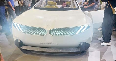 BMW gives Neue Klasse EV a futuristic design | Automotive News