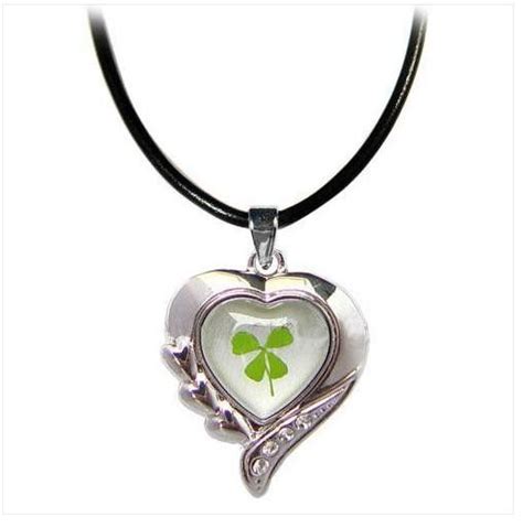 4 Four Leaf Clover Necklace Shamrock Irish by alfrescouniquegroup, $35.00 Four Leaf Clover ...