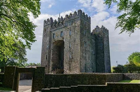 Bunratty Castle and Folk Park, Ireland - Historic European Castles