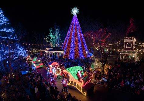 Top 6 Christmas Shows in Branson, Missouri - iTripVacations