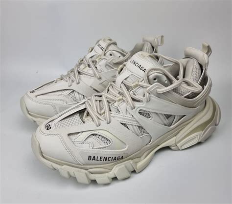 れがありま BALENCIAGA track ホワイト コムデギャ