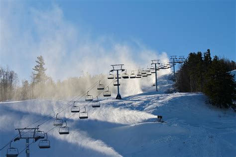 Weekend Escape: Calabogie Peaks Resort #WinterWander - The Curious CreatureThe Curious Creature