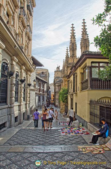 Charming narrow alleyways of Granada old town