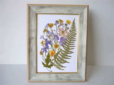 Framed dried flowers, Dried flowers art, Pressed Flowers art, gift for ...