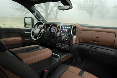 2022 Chevrolet Silverado 2500HD Interior Pictures