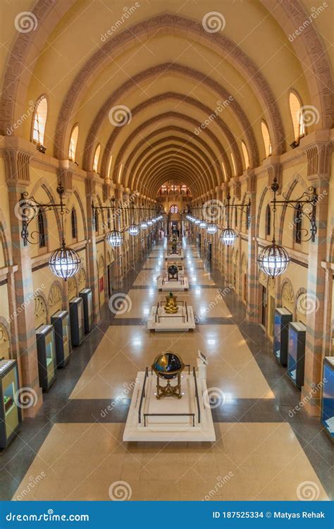 Interior of Sharjah Museum of Islamic Civilization Editorial Stock ...