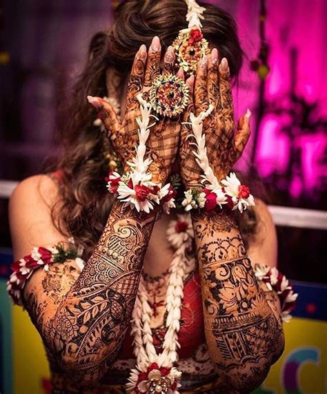 The Magical Mehndi Designs 2019 Guide: What To Wear For The Bride ...