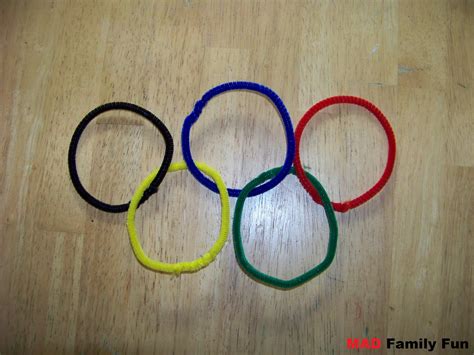 MAD Family Fun: Olympic rings craft