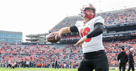 Western Kentucky standout QB Austin Reed staying with Hilltoppers ...