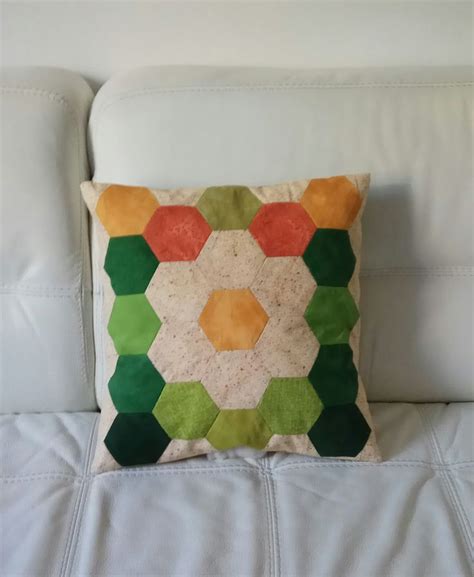 Cuscino 40X40cm, fatto a mano, patchwork. | Throw pillows, Pillows, Blanket