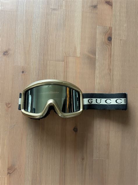 Gucci Gold and Black Ski Goggles | Grailed