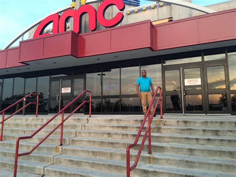 Movie Theater «AMC Braintree 10», reviews and photos, 121 Grandview Rd ...