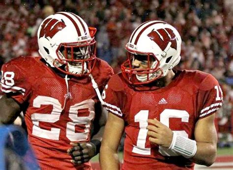 Wisconsin's Russell Wilson, Montee Ball a dangerous duo | Wisconsin badgers football, Badger ...