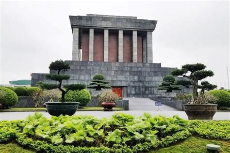 Ho Chi Minh Mausoleum - Everything about Uncle Ho's Mausoleum