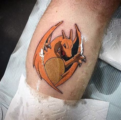 60 Charizard Tattoo Designs für Männer – Pokemon Ink Ideas - Mann Stil | Tattoo | Charizard ...