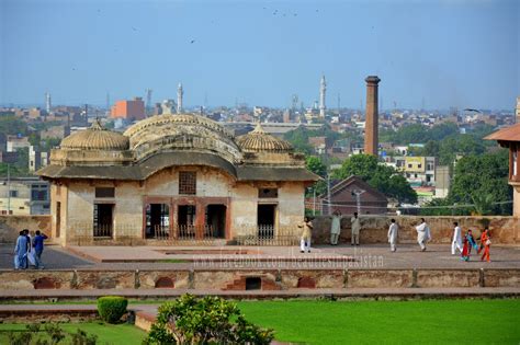 Lahore Fort (Shahi Qila Lahore) ~ Beautiful Places In Pakistan
