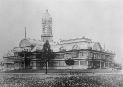 Crystal Palace – The Beautiful & Ornate Building Once at the Exhibition