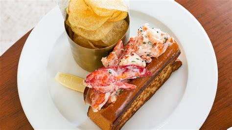 Review: Saltie Girl Los Angeles serves destination-worthy seafood