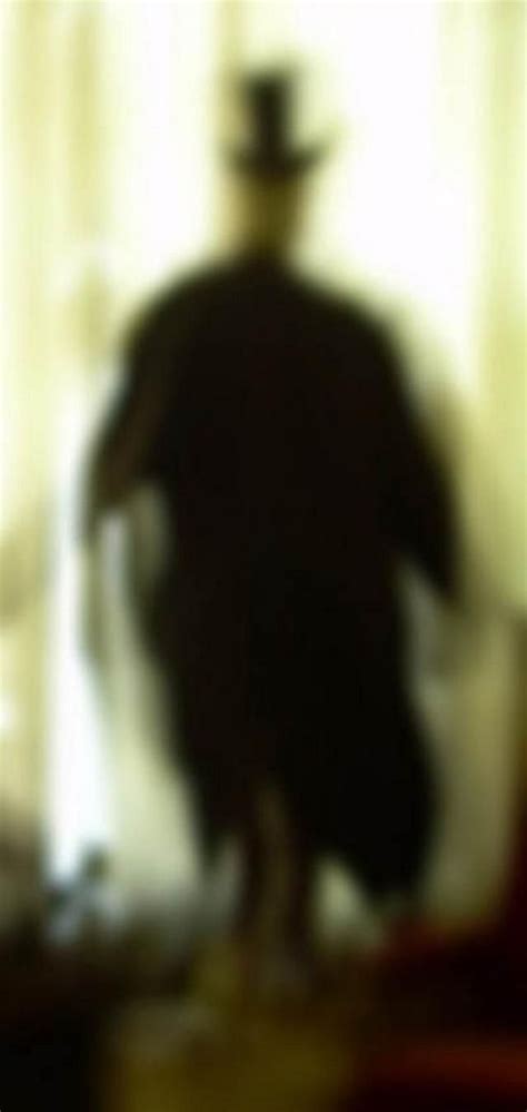 25 Frightening Shadow Figures - Creepy Gallery | eBaum's World