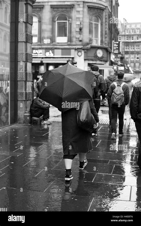 Umbrella Black and White Stock Photos & Images - Alamy