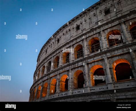 Colosseum at night Stock Photo - Alamy