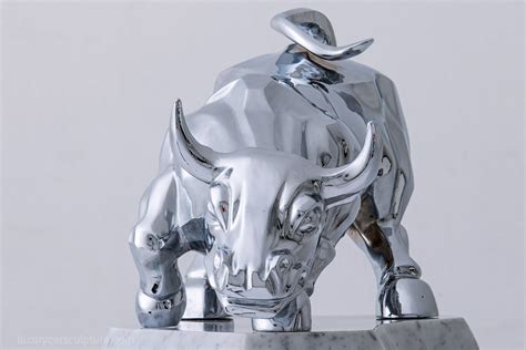 Bronze Wall Street Charging Bull Statue Replica | LUXURY CAR SCULPTURE