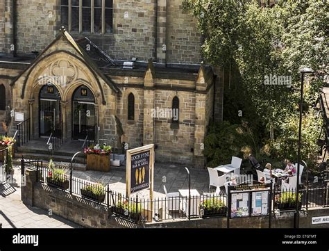 Loch fyne seafood restaurant hi-res stock photography and images - Alamy