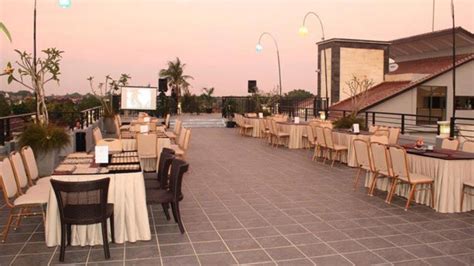 8 Best Rooftop Bars in Bali [2021 UPDATE]