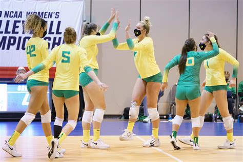 Oregon Volleyball In NCAA Tournament's Sweet 16 | KLCC