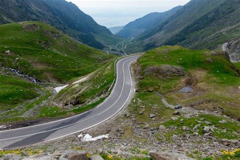 Transfagarasan Road: Romania's Most Scenic | TravelGeekery