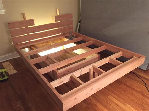 This Guy Made A DIY Floating Bed In 19 Simple Steps… Wait Till You See How He Did The Lights ...