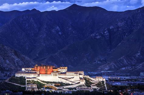 How to Get to Lhasa, Tibet From China