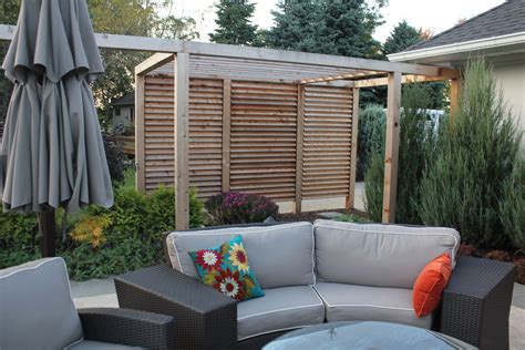 Louvered Garden Privacy Wall | Patio projects, Backyard design ...