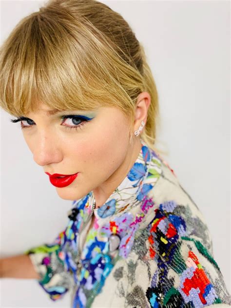 Taylor Swift - Social Media 11/07/2019 • CelebMafia