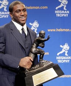 Former USC running back Reggie Bush returned his Heisman Trophy - CBSSports.com