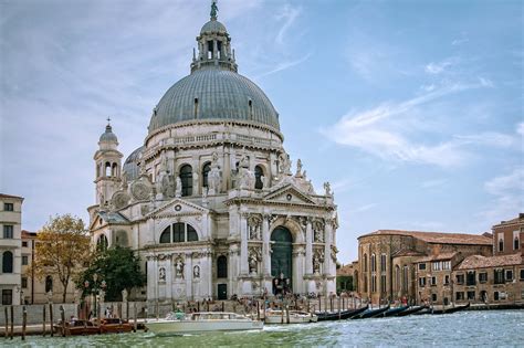 Santa Maria della Salute, Venice | Wondermondo