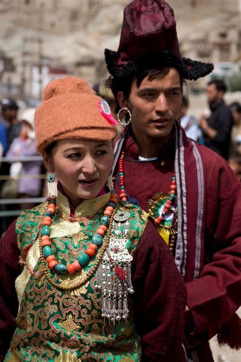 Nepál, Sikkim a Bhútán Ladakh Leh | Traditional attire, Leh ladakh ...