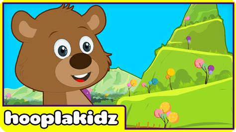 The Bear Went Over the Mountain | Kids Song | HooplaKidz Acordes - Chordify