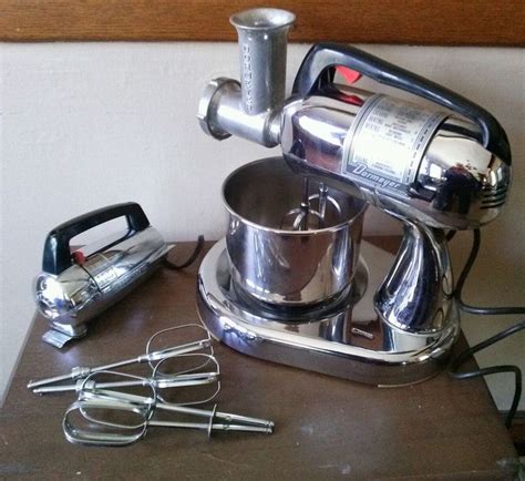 97 best Vintage Mixer Mania! images on Pinterest | Kitchen gadgets, Kitchen utensils and Cooking ...