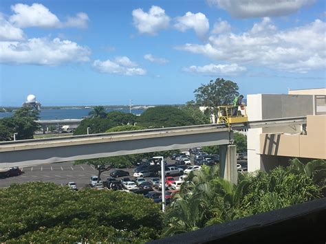 Pearlridge Monorail | conducting maintenance on the guideway… | Paul Kimo McGregor | Flickr