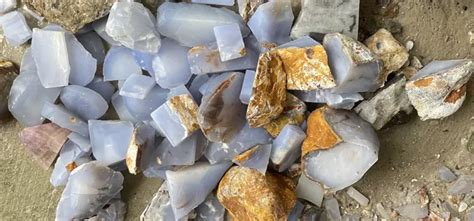 Chalcedony Crystal | Chalcedony Types & Spiritual Meaning