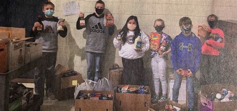 Crofton Elementary help food bank | The Crofton Journal