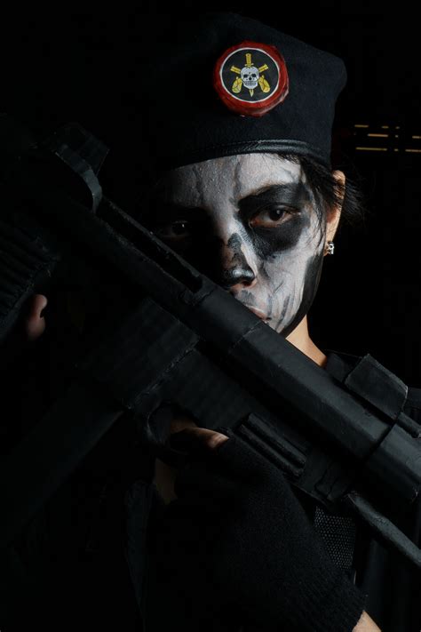 Cosplayed Caveira at a convention : r/Rainbow6