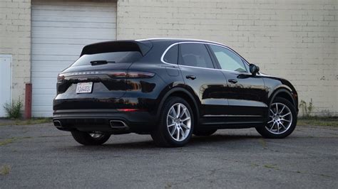 2021 Porsche Cayenne E-Hybrid is lovely and sedate - CNET