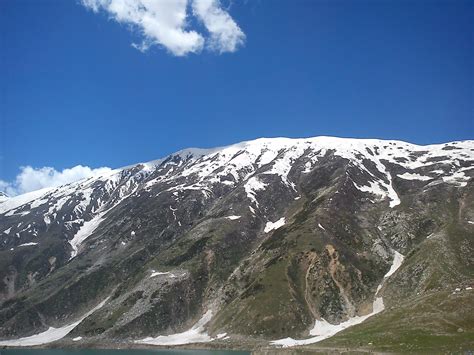 beauty of pakistan: Lake Saif ul Malook