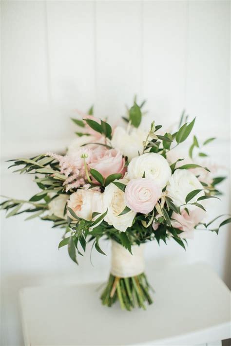 33 GREEN WEDDING FLORALS TO ADD NATURALNESS TO YOUR WEDDING | Wedding flowers, Wedding flower ...