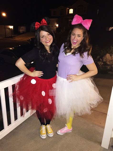 Minnie Mouse and Daisy Duck. Best friend costumes! | Daisy duck halloween costume, Duo halloween ...